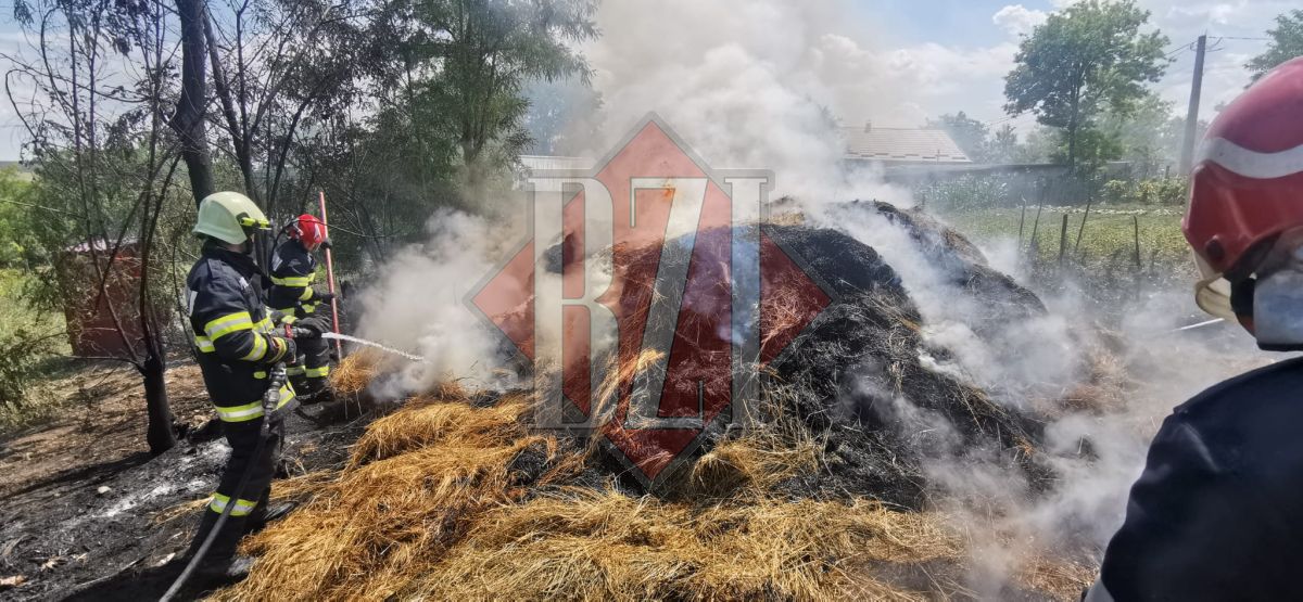 Un nou incendiu în judeţul Iaşi. Zeci de kg de furaje au luat foc – EXCLUSIV, FOTO