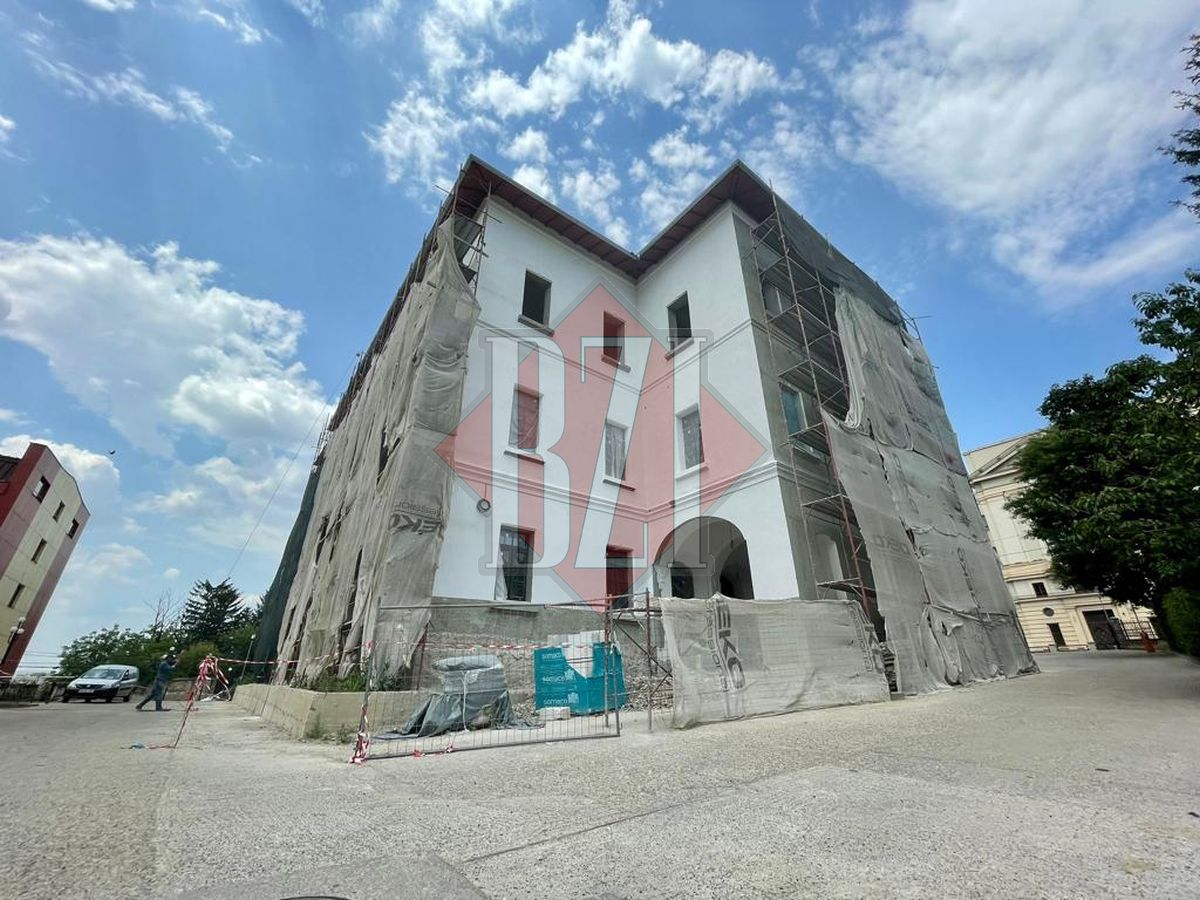 Imagini spectaculoase! Clădiri şi spaţii aflate în reabilitare şi restaurare de Universitatea Alexandru Ioan Cuza din Iaşi – FOTO