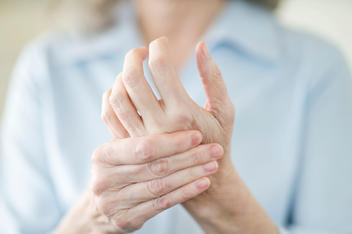 Tratament pentru amorțirea mâinilor și picioarelor. Ce recomandă medicii