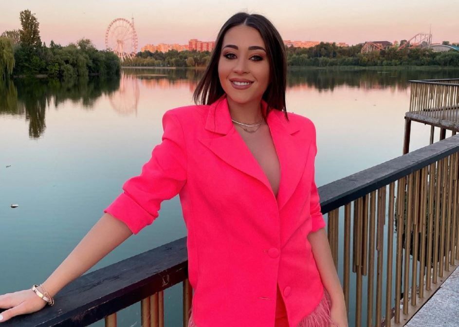De ce mama lui Nicole Cherry nu vrea să apară la evenimentele mondene. Ce spune frumoasa artistă despre femeia care i-a dat viață