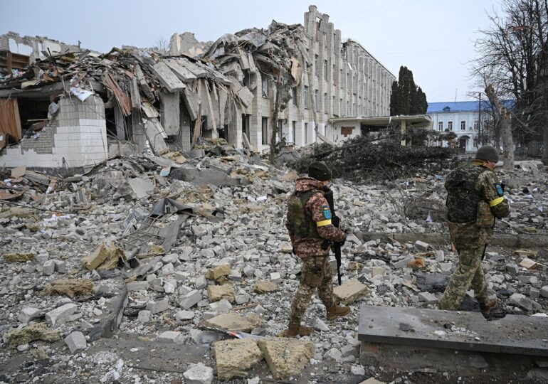 ​Reconstrucţia Ucrainei, sprijinită de Marea Britanie. Ministrul britanic de externe: „Vom fi în frunte în sprijinirea planului”