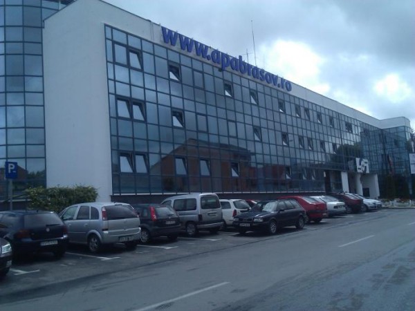 Salarii uriașe la Compania Apa Brașov! Mii de euro pentru directorul general al instituției
