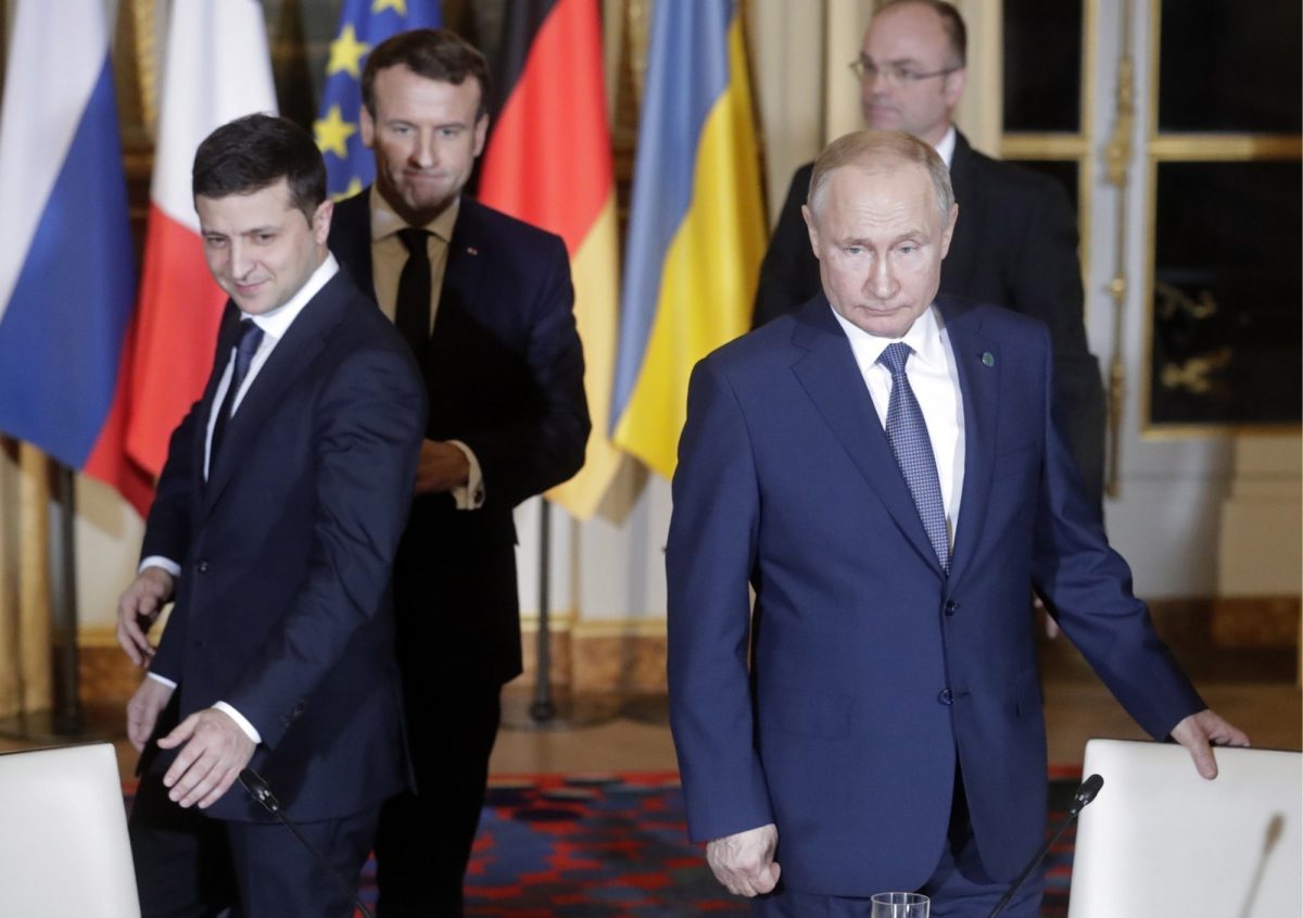 Oficialii de la Casa Albă credeau că Volodimir Zelenski îşi protejează imaginea politică în pofida avertismentelor lansate că Rusia va ataca Ucraina