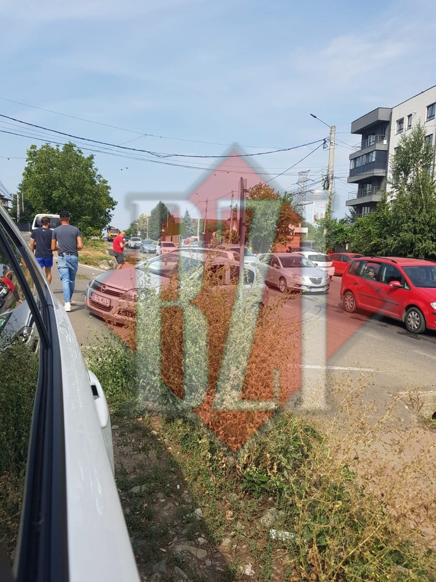 Accident rutier în capăt CUG. Au fost implicate trei autoturisme – EXCLUSIV