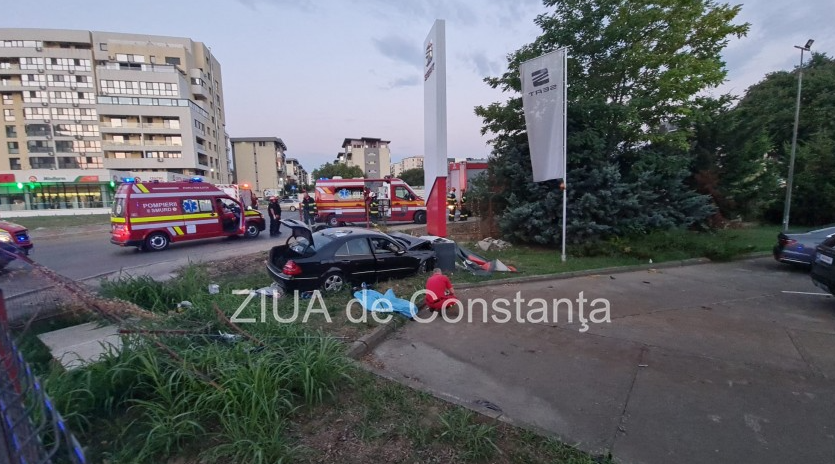Accident rutier grav în Constanța. Un tânăr a murit, iar alte 6 persoane au fost rănite – FOTO, VIDEO
