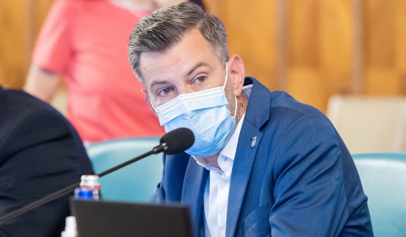 Ambulanță la Guvernul României. Secretarului de stat în Ministerul Muncii i s-a făcut rău. Cristian Vasilcoiu, depistat cu Covid-19