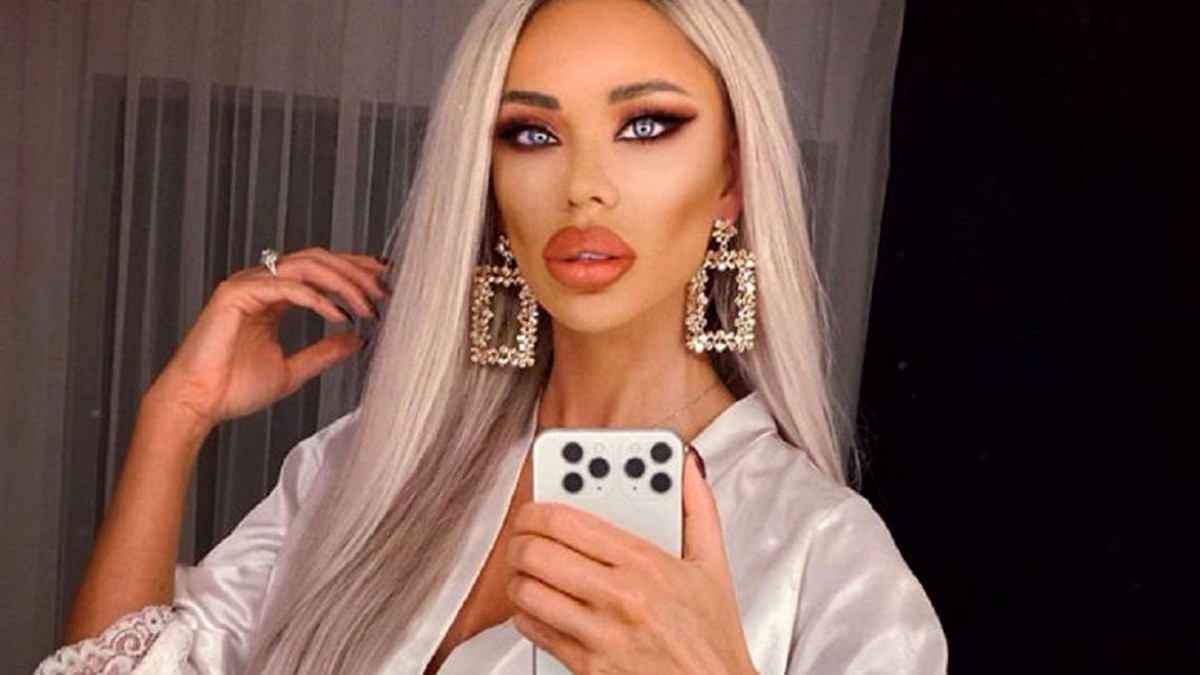 De ce poartă Bianca Drăgușanu peruci. Vedeta a rupt tăcerea