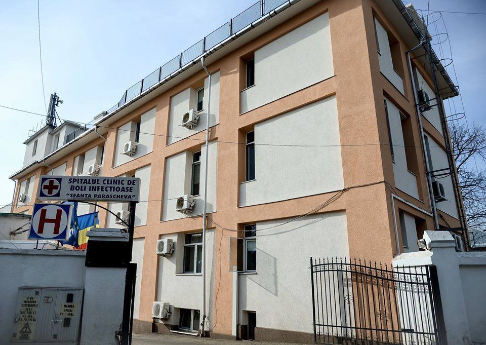 Activitate intensă la Centrul de evaluare Covid-19 din cadrul Spitalului de Boli Infecţioase Iaşi. Dr. Florin Roșu: „Rugăm pacienţii să aibă răbdare”