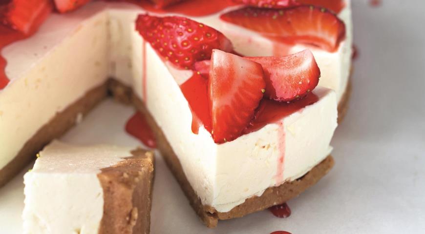 Cheesecake fără coacere cu mascarpone. Un desert cremos de vară pentru întreaga familie