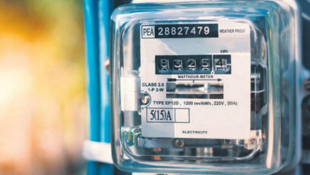 Guvernul României vrea să dea 10 miliarde de euro pentru compensarea facturilor la energie. Care este riscul?