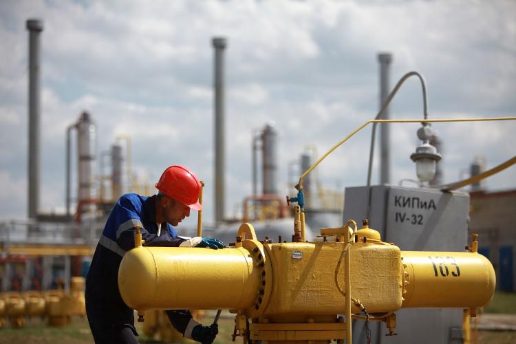 Bulgaria vrea să reia negocierile cu Rusia pentru a primi gaze la un preţ bun