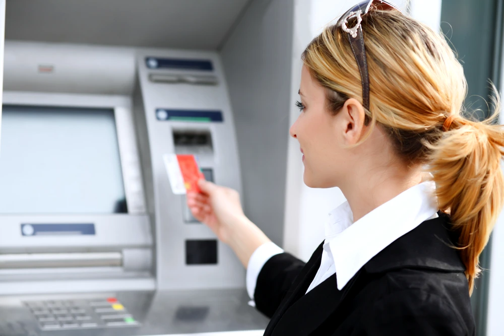 O femeie din Australia a primit din greșeală de la o firmă de criptomonede 10,5 milioane de dolari. După cât timp a fost descoperită tranzacția