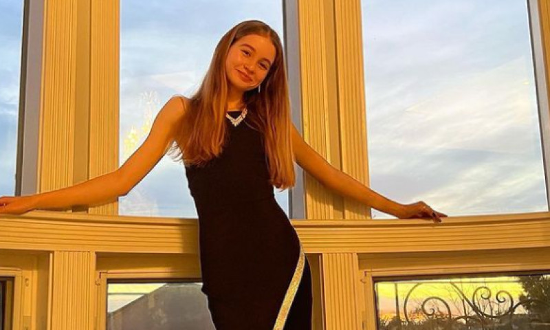 Irina Columbeanu atrage privirile tuturor pe Instagram. Cum s-a afișat adolescenta pe rețelele de socializare