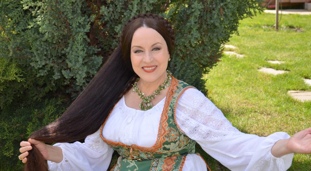 Maria Dragomiroiu și-a tuns părul. Motivul pentru care artista a luat această decizie