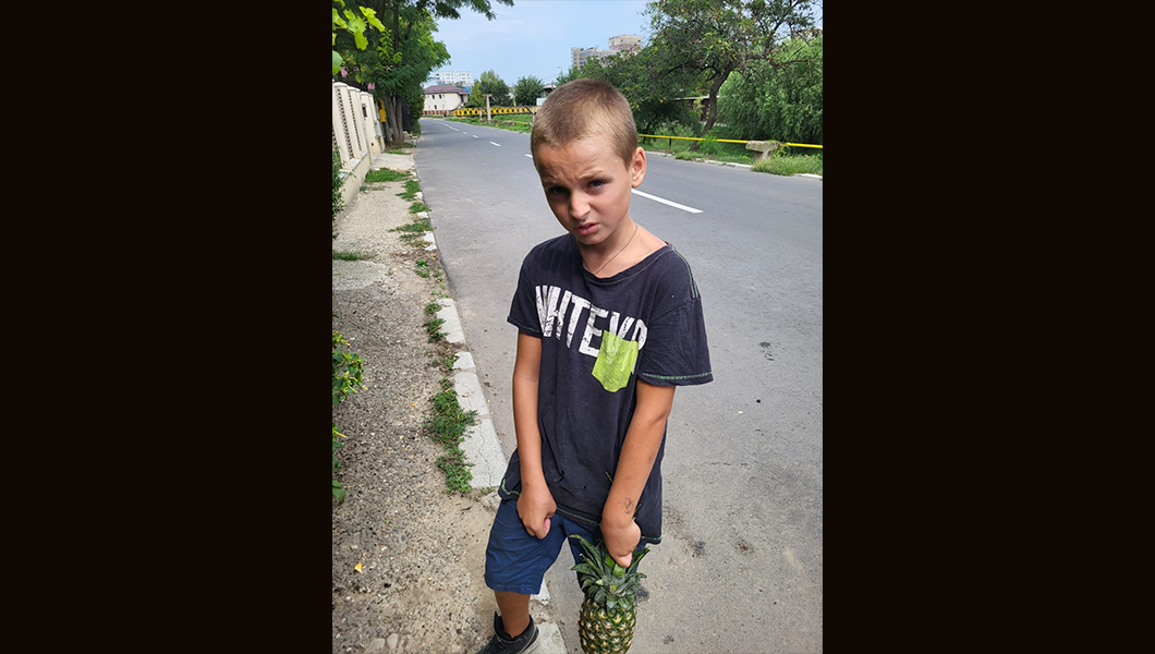 Un copil de 9 ani din Iași a plecat de acasă și nu a mai revenit. Dacă l-ați văzut, sunați la 112!
