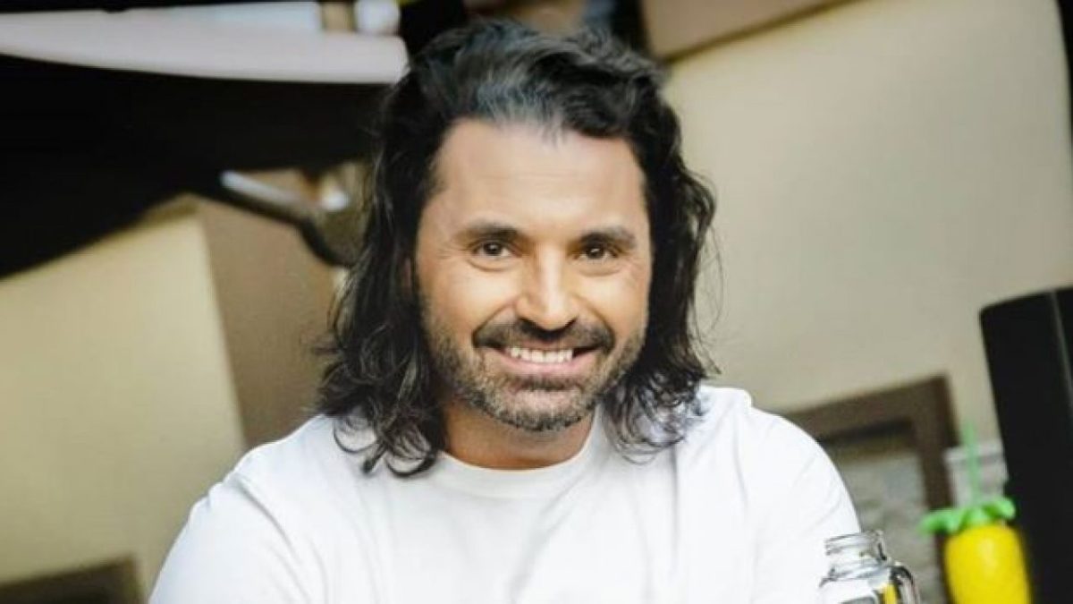 Pepe, imagini emoționante cu cei trei copiii ai săi! Cât de grijulii sunt cele două fiice ale artistului cu băiețelul nou-născut