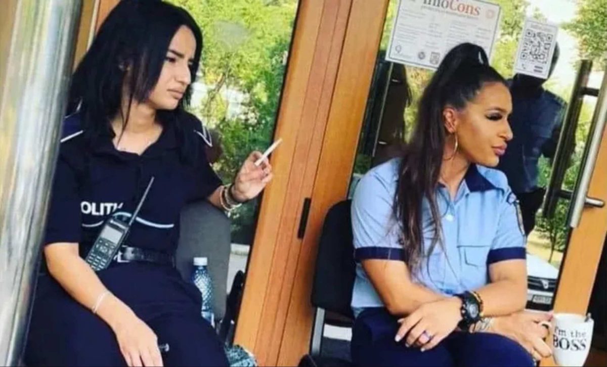 Ce s-a întâmplat cu poliţistele „cafengiste”, după ce imaginea aceasta a devenit virală? 