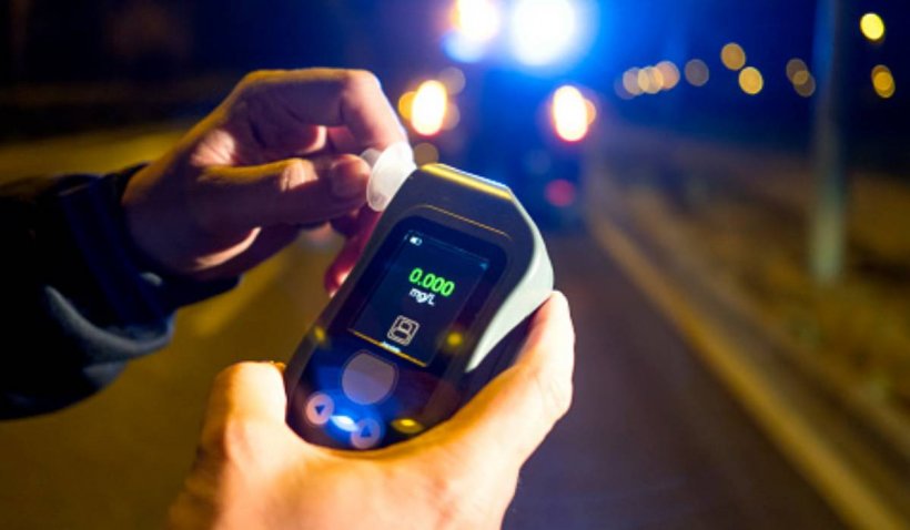 Ce riscă şoferii care refuză alcooltestul. Măsura este valabilă şi pentru cei ce invocă motive medicale