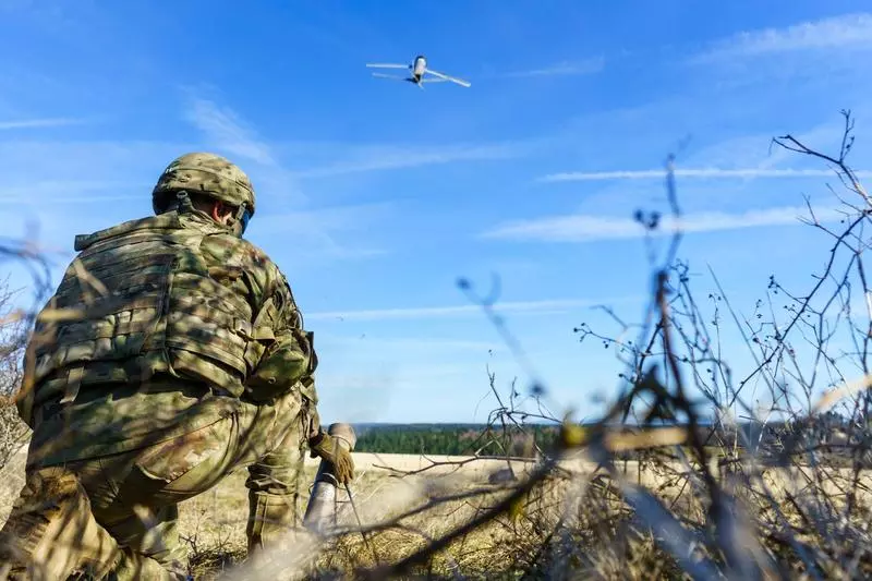 Pentagonul pregătește finalizarea contractului de drone „kamikaze” devastatoare Switchblade, destinate Ucrainei pentru contraofensivă