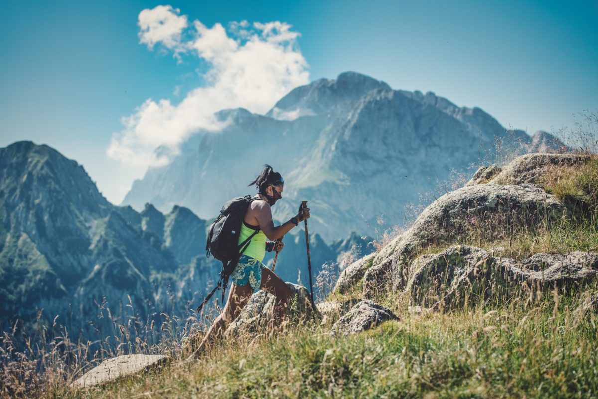 Trekking: 5 lucruri despre care orice începător trebuie să știe. Vezi ce îți recomandă specialiștii Sportano