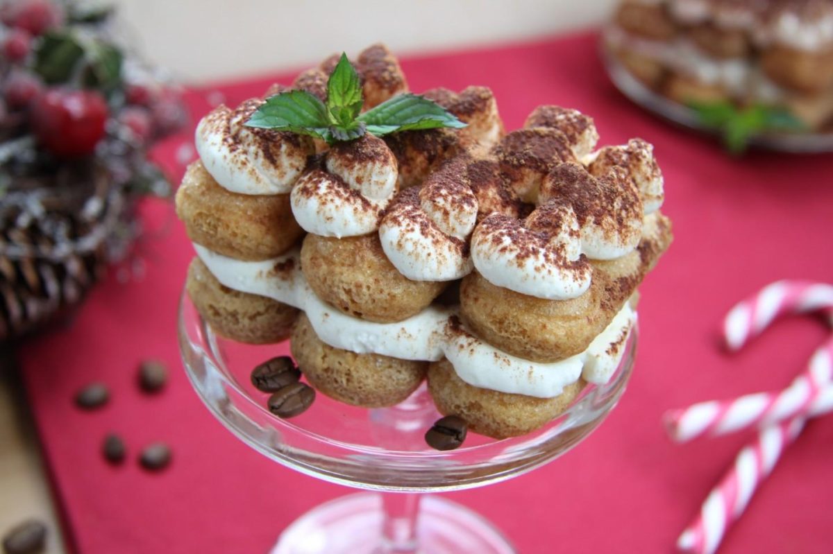 Tiramisu cu 250 g mascarpone și frișcă. Cum să pregătești un desert clasic italian la tine acasă