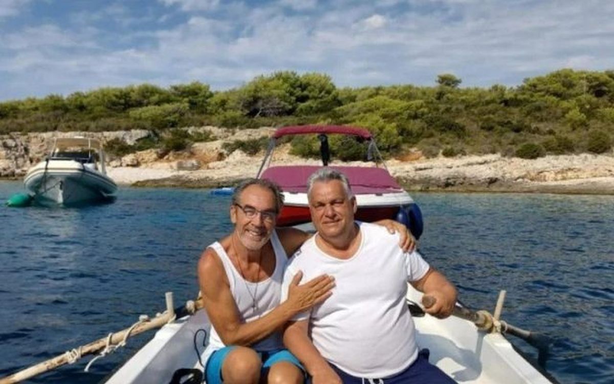 Un jurnalist l-a salvat pe Viktor Orban. Barca premierului Ungariei risca să se scufunde