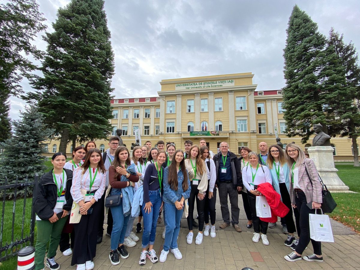 Vizite ale elevilor și profesorilor din colegii la Universitatea de Științele Vieții din Iași – GALERIE FOTO