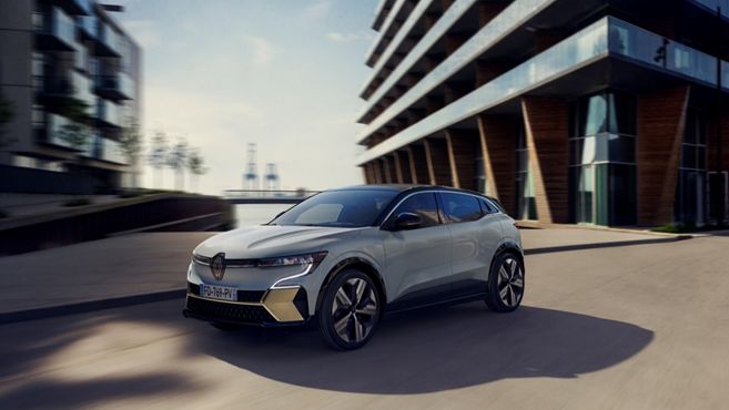 Noul Megane E-Tech electric a ajuns în showroom-ul BRAS din Iași