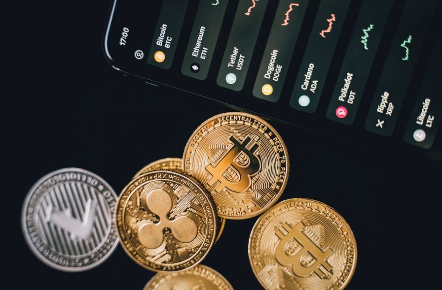 Ce rezervă viitorul criptomonedelor în România