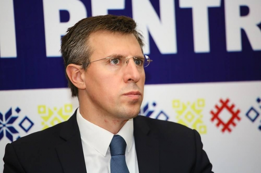 Fostul primar al municipiului Chișinău, Dorin Chirtoacă, a anunțat că renunță la Ordinul „Steaua României”