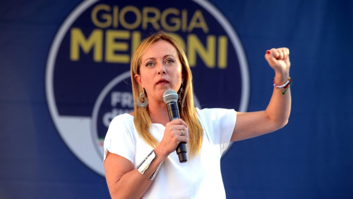 Giorgia Meloni a fost pusă la zid pentru că promovează normalitatea și valorile de bun simţ