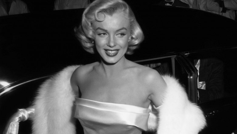Fantoma lui Marilyn Monroe a apărut la filmările peliculei „Blonde”, susține Ana de Armas. „Arunca lucruri”  Citește mai mult la: https://www.digi24.ro/stiri/externe/fantoma-lui-marilyn-monroe-a-aparut-la-filmarile-peliculei-blonde-sustine-ana-de-armas-arunca-lucruri-2076117  Informaţiile publicate pe site-ul Digi24.ro pot fi preluate, în conformitate cu legislația aplicabilă, doar în limita a 120 de caractere.