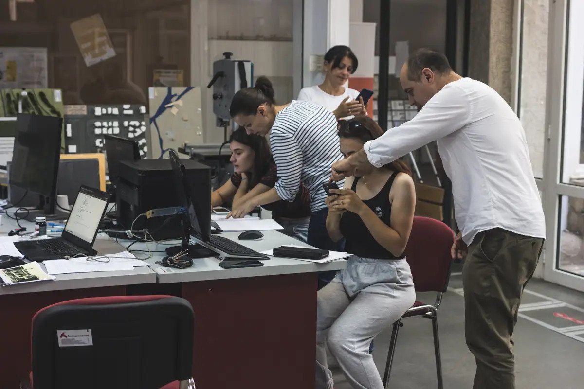 Senatul TUIASI a decis: studenții de la licență vor face toate orele față în față, iar la masterat și doctorat o parte din activitate va putea fi desfășurată online