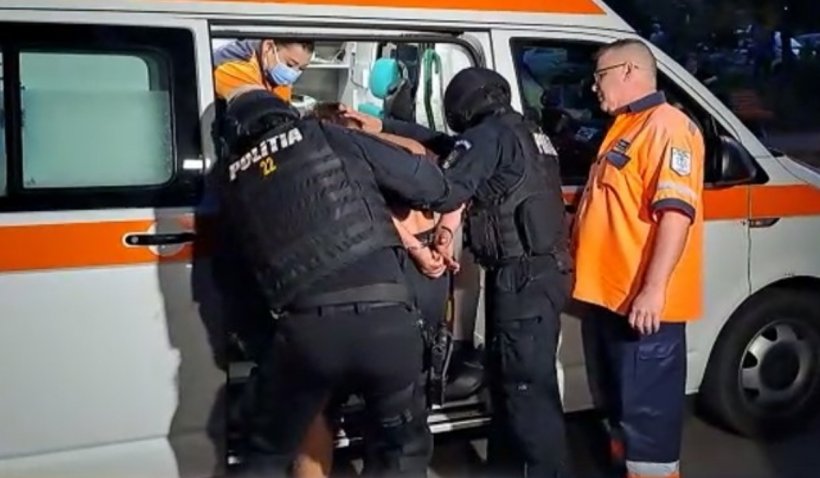 Un bărbat din Galaţi, aflat în stare de ebrietate a ameninţat că se sinucide cu un pistol