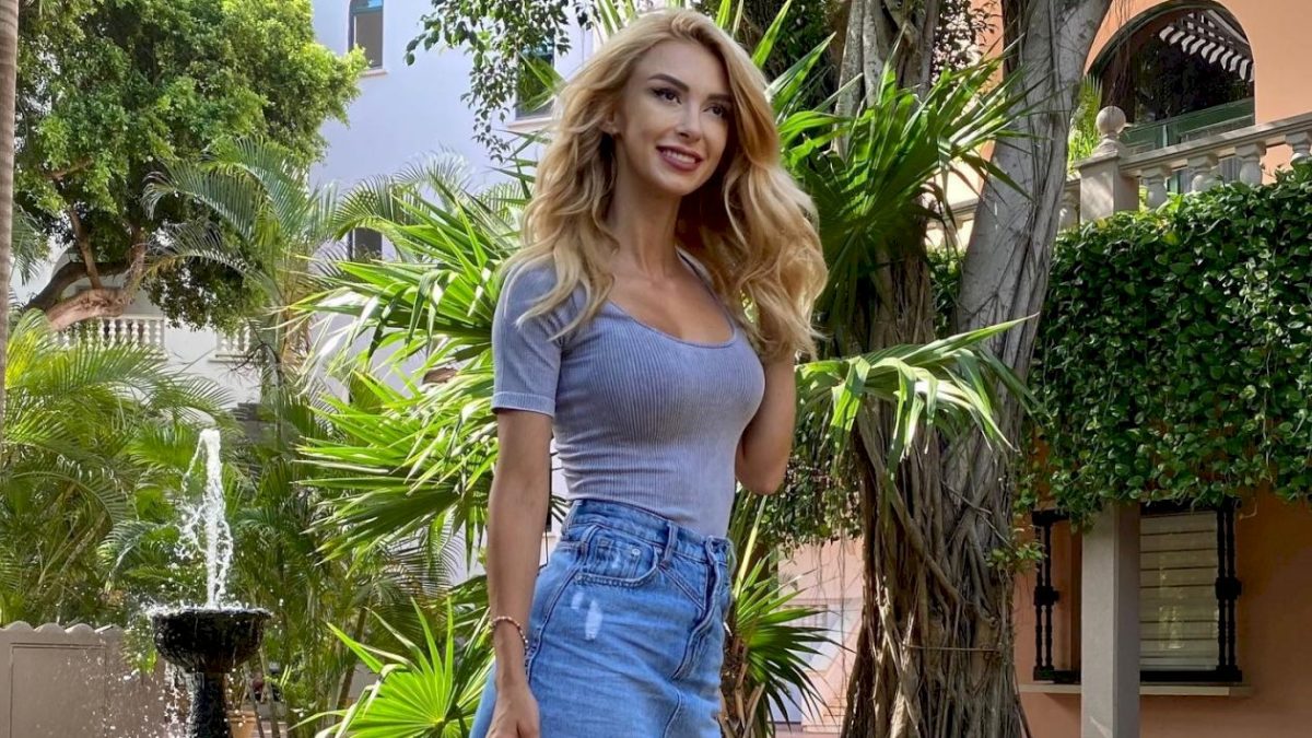 Andreea Bălan are un nou iubit? Primele imagini cu fosta soție a lui George Burcea și misteriosul bărbat: „Te-aș ține o viață pentru mine”