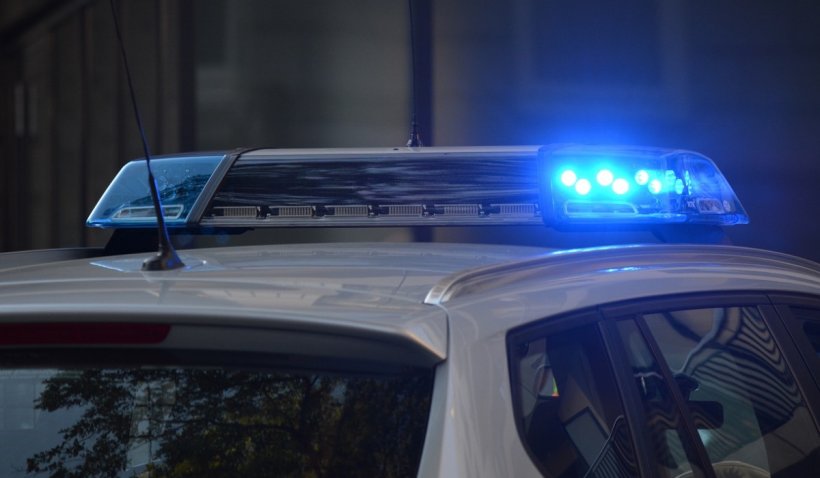 Mamă cu bebelușul în brațe, atacată pe o stradă din Maramureş. Făptaşul ar fi chiar iubitul ei