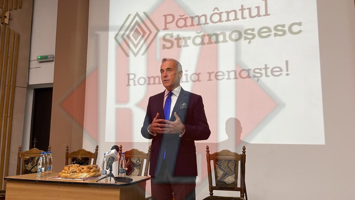 Călin Georgescu, propus ca premier al României, într-o întâlnire specială la Iași – GALERIE FOTO