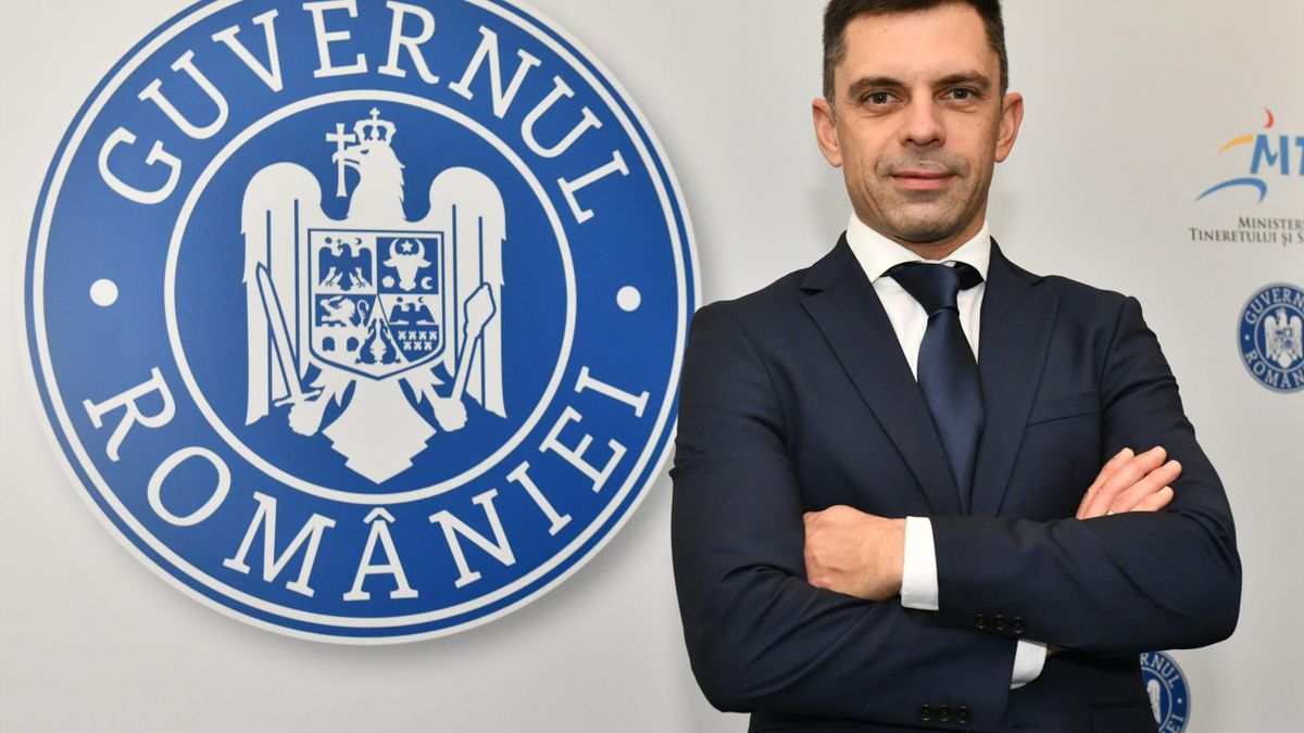Ministrul Eduard Novak se apără: „Eu nu sunt doar ministru, sunt și sportiv de performanță. Îndeplinesc integral condiţiile”