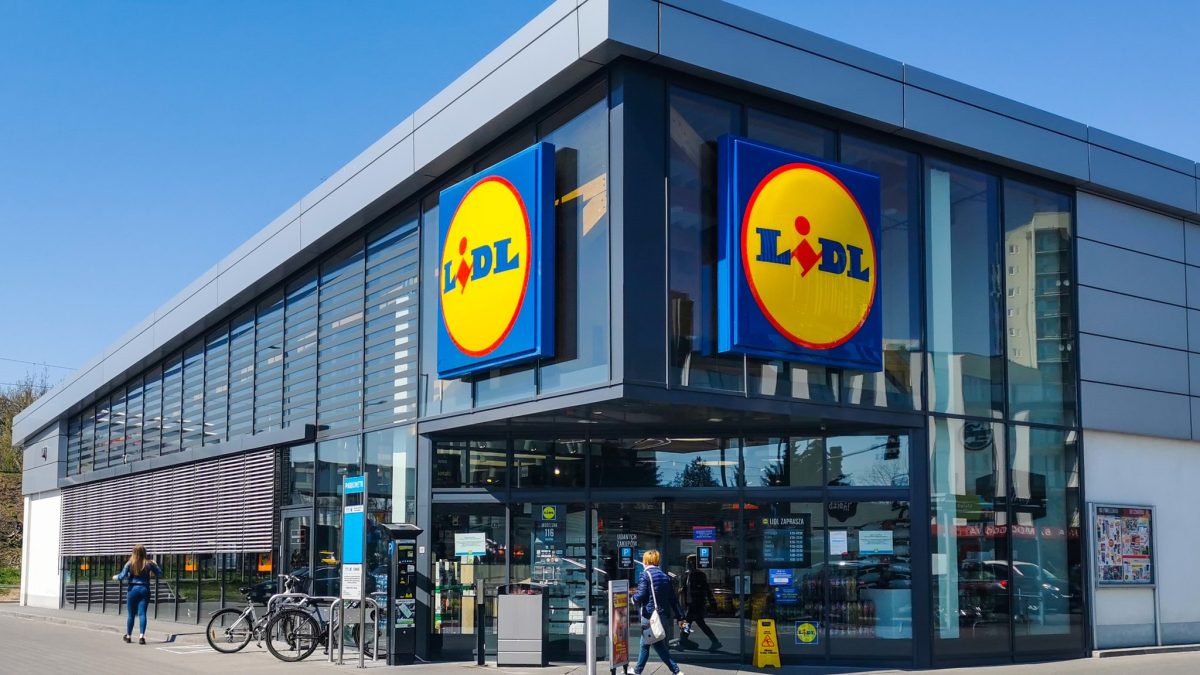Decizie de ultimă oră! Magazinele Lidl se vor închide mai devreme pentru a face economie de curent