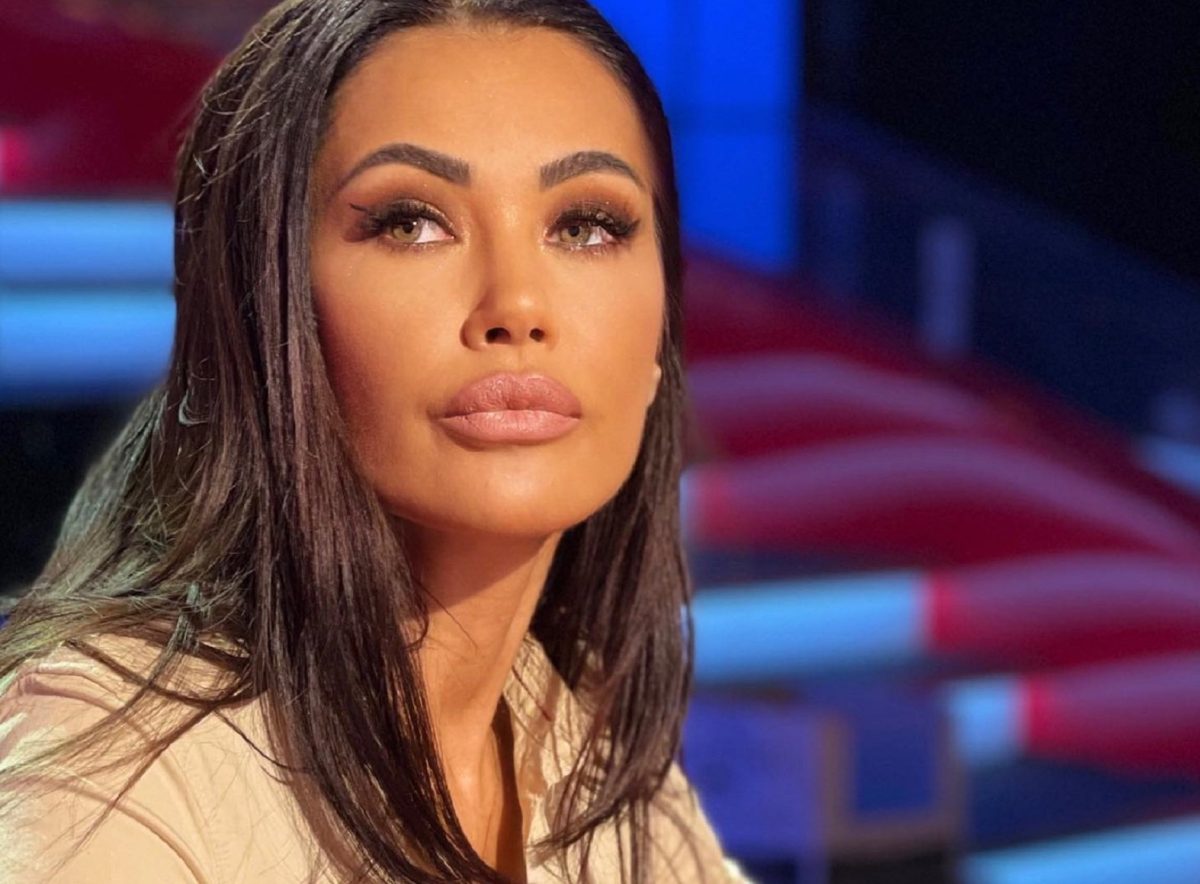 Oana Zăvoranu, declarații după ce au fost făcute percheziții la clinică. Vedeta a fost executată silit, din nou: „M-au șantajat”