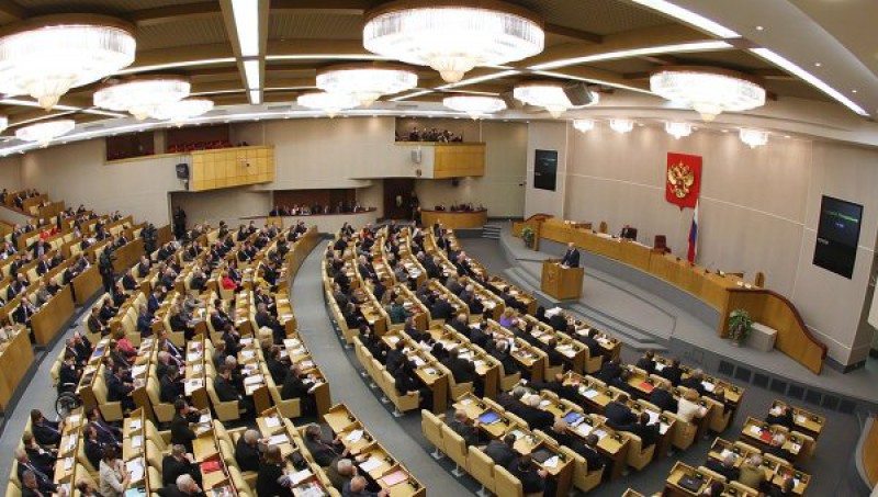 Patru parlamentari din Rusia vor să meargă la război. Vor renunța la privilegii