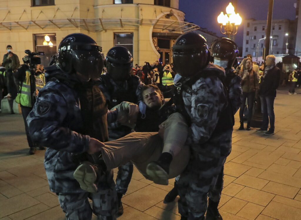 Proteste în Rusia! Sute de persoane au fost arestate, după ce s-au arătat nemulţumite de mobilizarea parţială a populaţiei