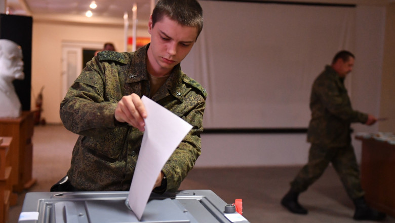 Fosta republică sovietică Kazahstan nu recunoaște referendumurile. Autoritățile susțin „integritatea teritorială” a Ucrainei