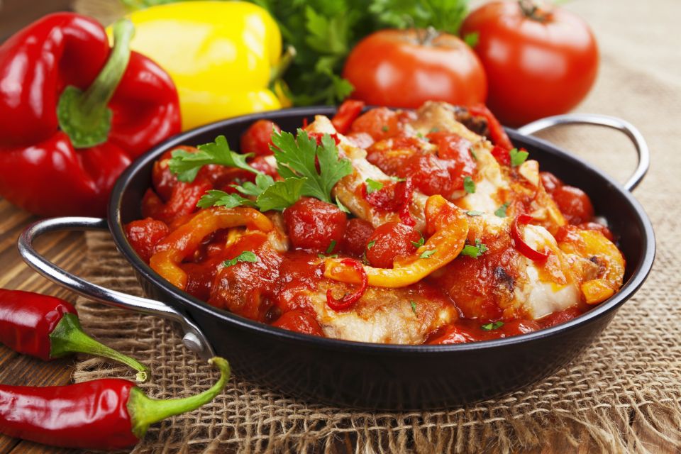 Tocăniță de ardei copți, gustoasă și sănătoasă. Trucuri simple pentru un preparat culinar desăvârșit