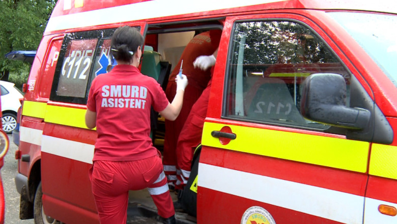 Un bărbat din Vaslui a murit după ce s-a electrocutat în timp ce săpa un șanț. A fost adus la IML Iaşi – EXCLUSIV