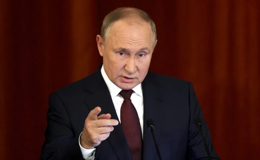 Un grup de oficiali ruși din Sankt Petersburg cere îndepărtarea lui Vladimir Putin de la putere pentru înaltă trădare