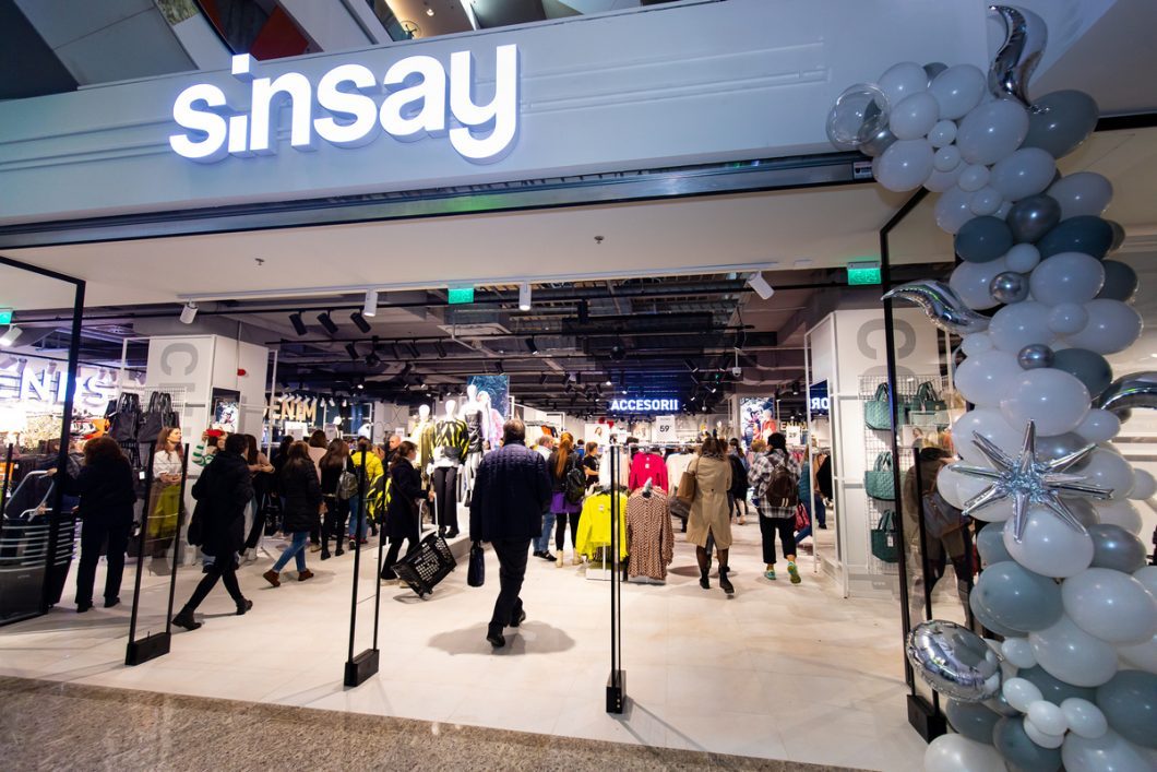 Magazinul Sinsay din Iulius Mall Iași s-a inaugurat astăzi. Vezi ce oferte te așteaptă în noua locație!