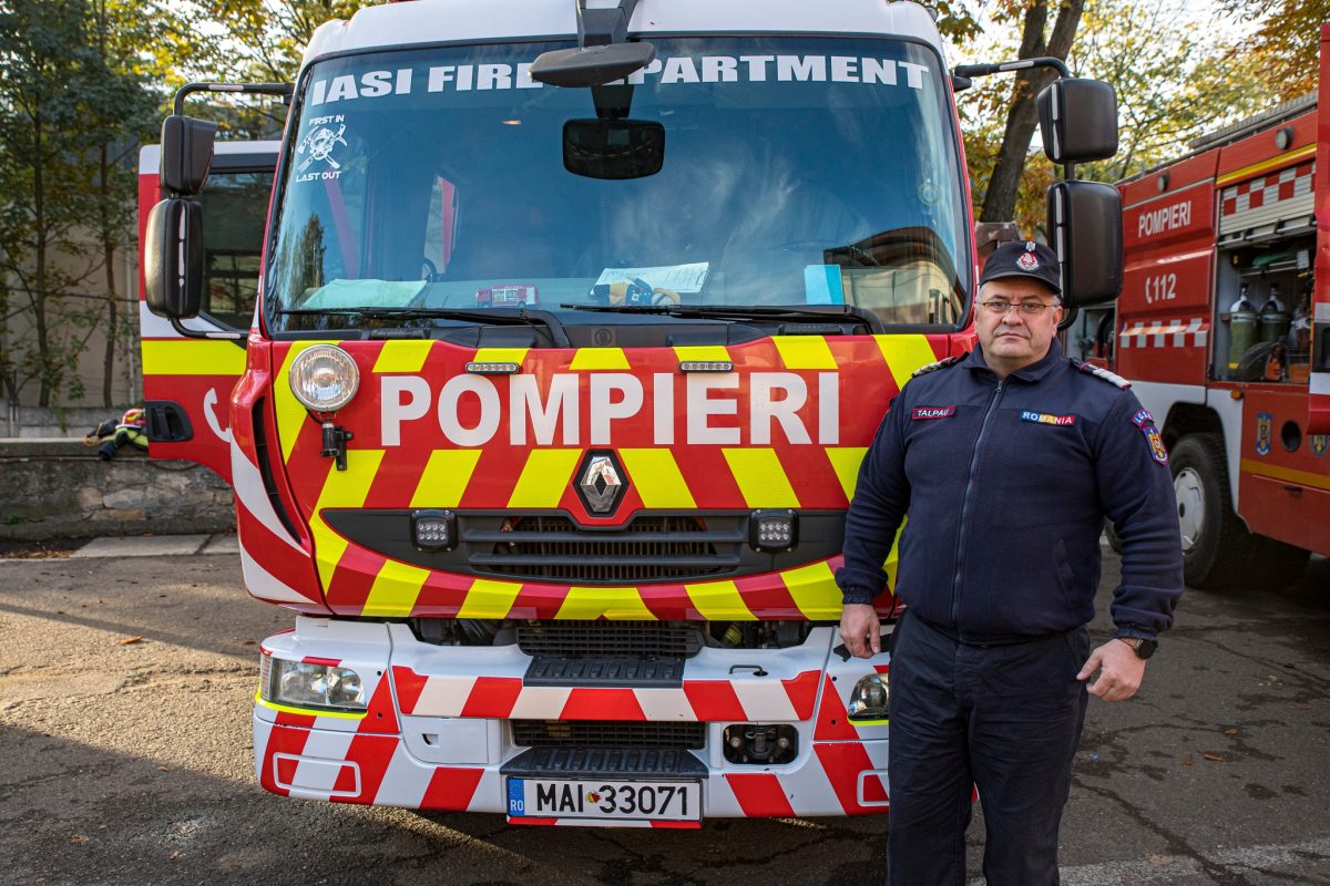 Unul dintre cei mai buni salvatori ai Iașului a iesit la pensie! Surpriză de proporții pentru Mihai Talpău din partea colegilor – VIDEO
