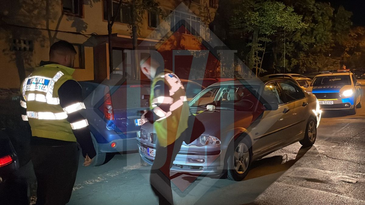 Urmărire ca în filme pe străzile Iașului. Un șofer a gonit cu poliția după el, a distrus patru mașini și a fugit de la locul accidentului – EXCLUSIV, FOTO