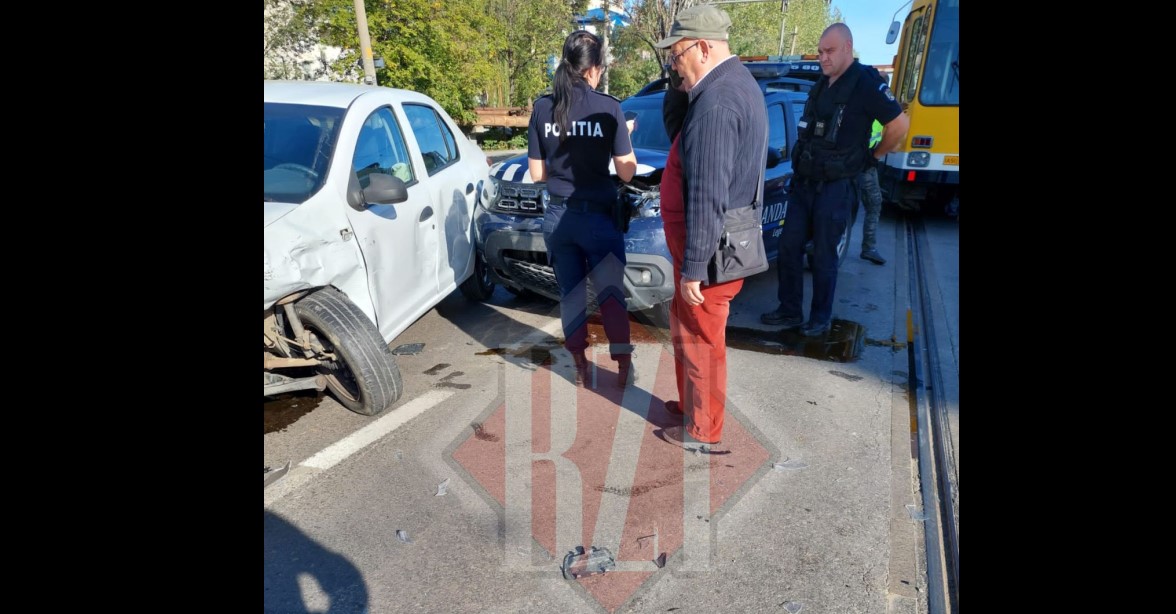 O autospecială de jandarmi a fost implicată într-un accident rutier la Iași